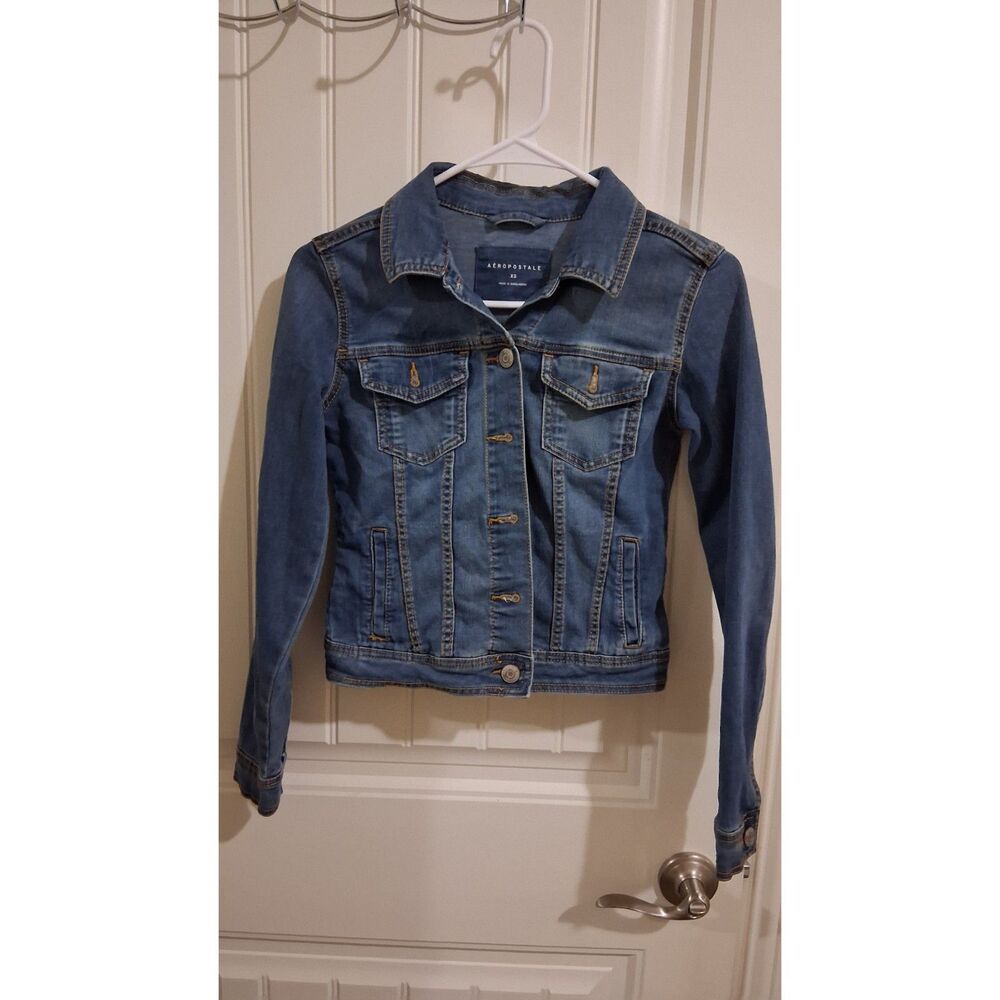 Aeropostale Women’s XS Blue Denim Jacket Stretch Button Front Trucker
